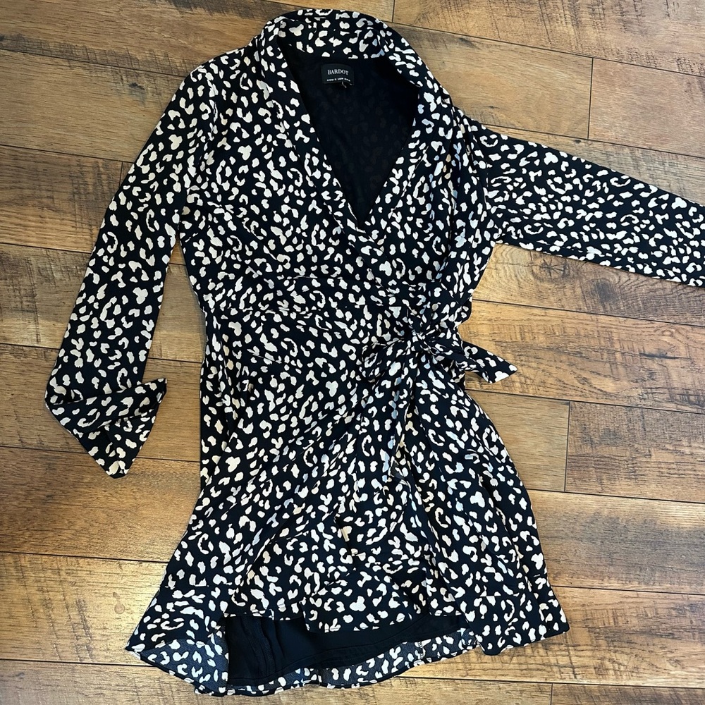 Bardot black and White Animal Print Wrap Dress- size M/8